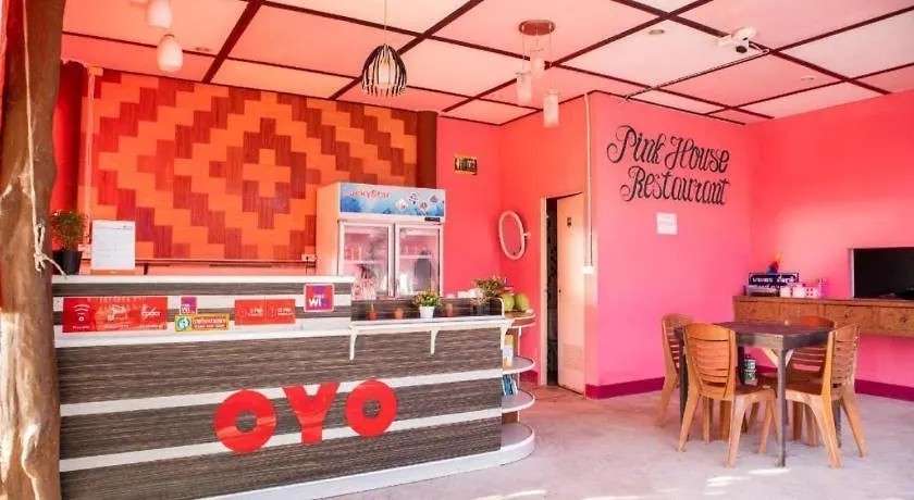 ** Hotel Oyo 797 Pink House Bungalow Koh Lanta Thailand