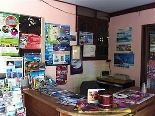 ** Hotel Oyo 797 Pink House Bungalow Koh Lanta Thailand