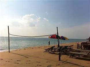 Oyo 797 Pink House Bungalow Koh Lanta Hotel
