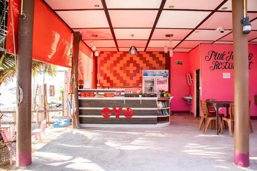 ** Hotel Oyo 797 Pink House Bungalow Koh Lanta Thailand